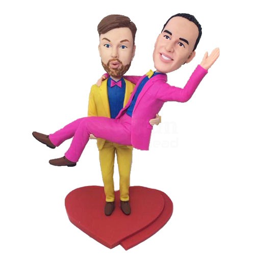funny male couple bobbleheads